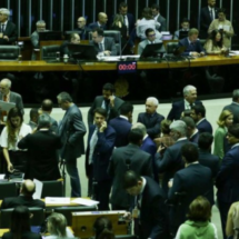 Congresso mantém veto que proíbe multa por atraso no pagamento do novo DPVAT