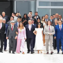 ‘Democracia venceu e ainda estamos aqui’ diz presidente Lula em ato pela democracia e que lembrou 2 anos da tentativa de golpe