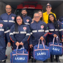 Secretaria de Saúde de Caetés entrega novos fardamentos a equipe do SAMU