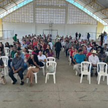 Governo de Pernambuco e Defensoria Publica reuniram-se com moradores prejudicados por parques eólicos em Caetés